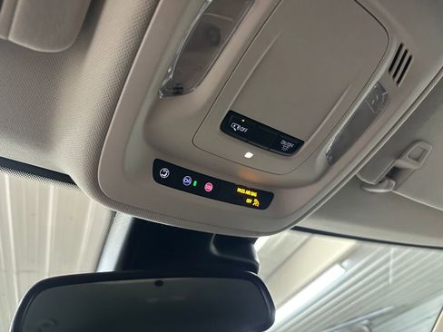 Certified 2023 Buick Envision Essence image 18