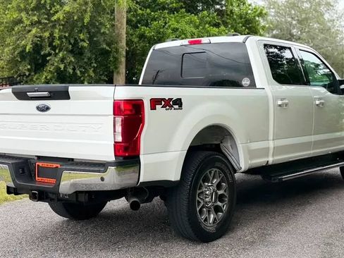 Used 2022 Ford F250 Lariat w/ Lariat Value Package AWD/4WD image 18