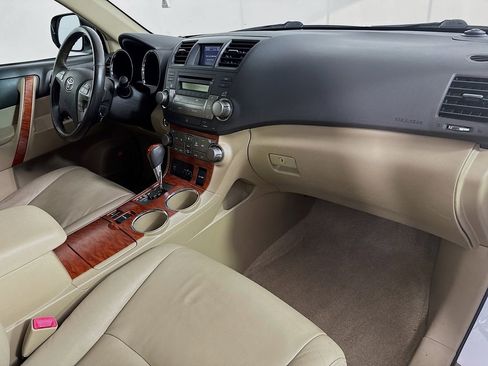 Used 2009 Toyota Highlander Limited image 36