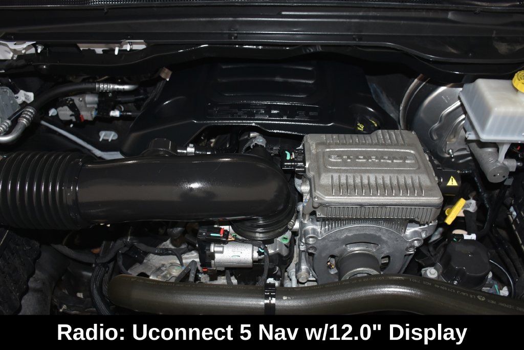 Used 2023 RAM 1500 Laramie AWD/4WD image 11