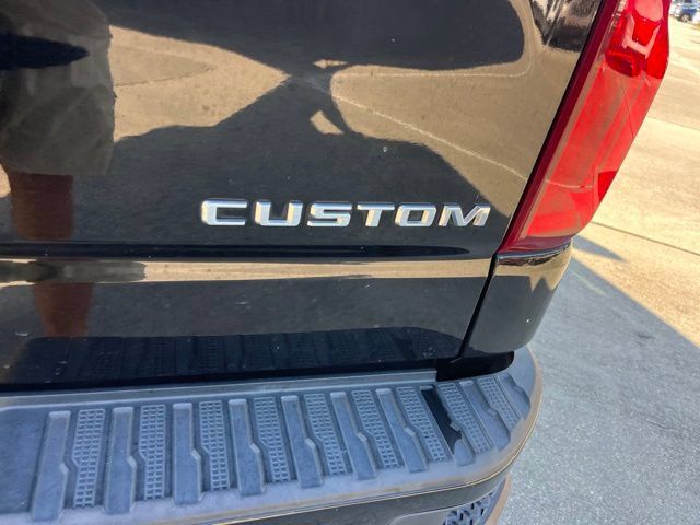 Used 2020 Chevrolet Silverado 1500 Custom w/ Custom Value Package RWD image 6
