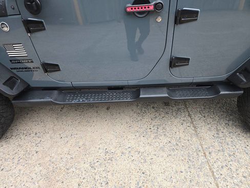 Used 2015 Jeep Wrangler Unlimited Sport w/ Max Tow Package AWD/4WD image 13