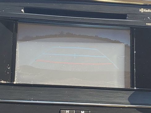 Used 2015 Toyota Avalon XLE image 30