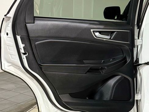 Used 2022 Ford Edge SEL w/ Convenience Package image 37