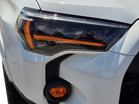 Used 2021 Toyota 4Runner TRD Off-Road Premium AWD/4WD image 4