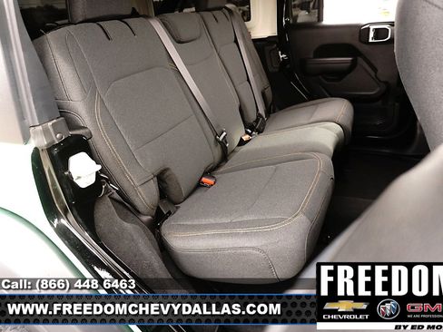 Used 2024 Jeep Wrangler Sport S image 12