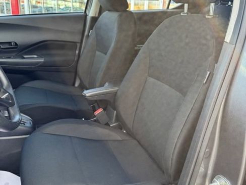 Certified 2024 Nissan Kicks S image 9