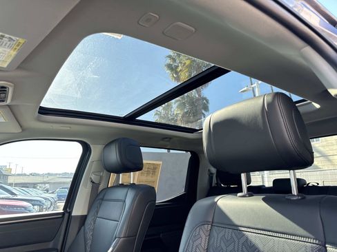 Used 2023 Toyota Tundra Limited image 14