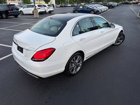 Used 2019 Mercedes-Benz C 300 4MATIC Sedan image 5
