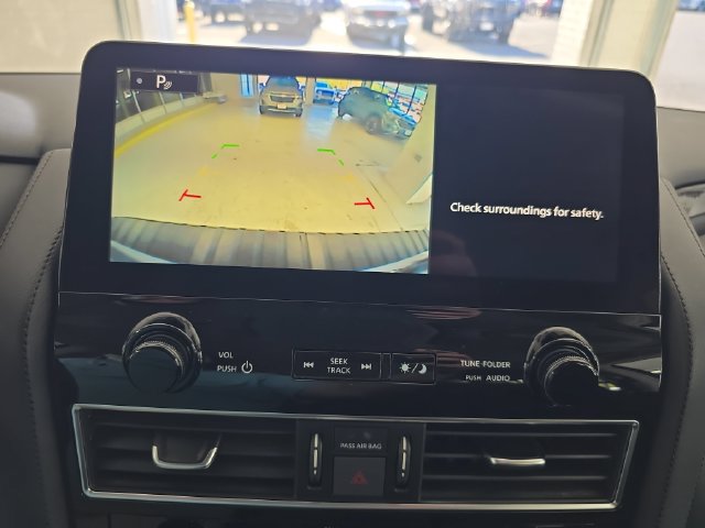 Used 2023 Nissan Armada S RWD image 16