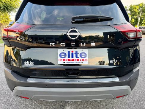 Used 2023 Nissan Rogue SV FWD image 14
