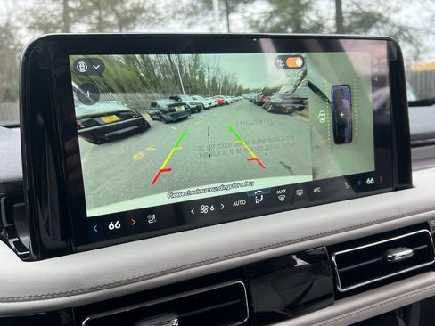 New 2026 Lincoln Aviator AWD image 21