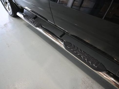 Used 2024 RAM 1500 Big Horn AWD/4WD image 30