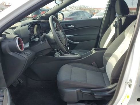 Used 2024 Chevrolet Trax RS w/ Driver Confidence Package image 4