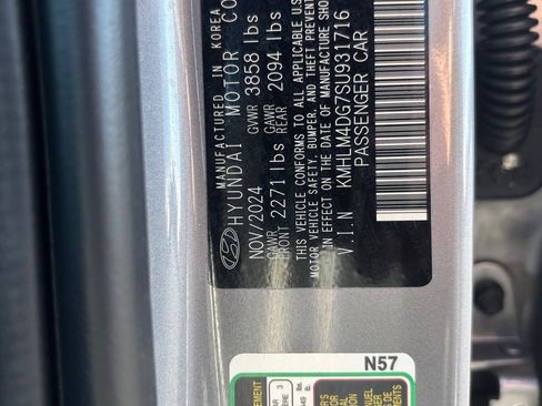 Used 2025 Hyundai Elantra Sport image 34