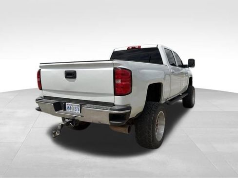 Used 2017 Chevrolet Silverado 2500 LT AWD/4WD image 4
