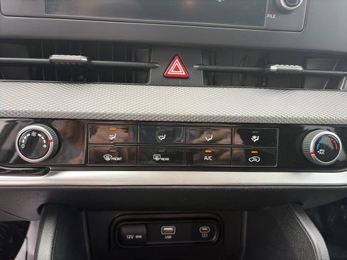 Used 2023 Kia Sportage LX FWD image 26