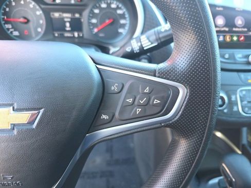 Used 2022 Chevrolet Malibu LT image 29