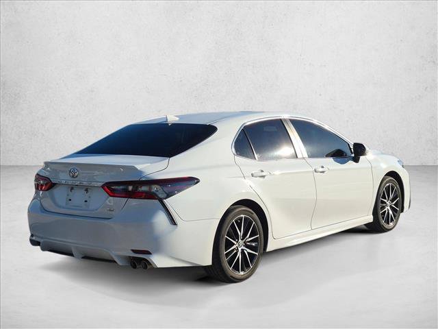 Used 2024 Toyota Camry SE w/ Convenience Package FWD image 5