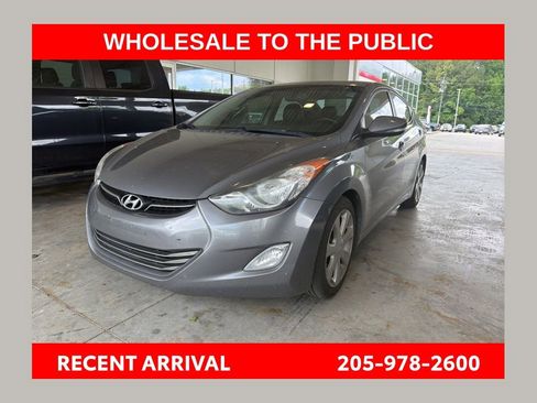 Used 2013 Hyundai Elantra Limited FWD image 1