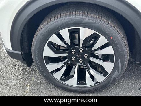 New 2026 Ford Explorer Platinum AWD/4WD image 12