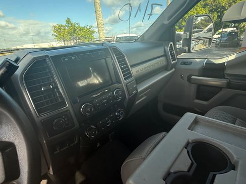 Used 2020 Ford F350 XLT image 27