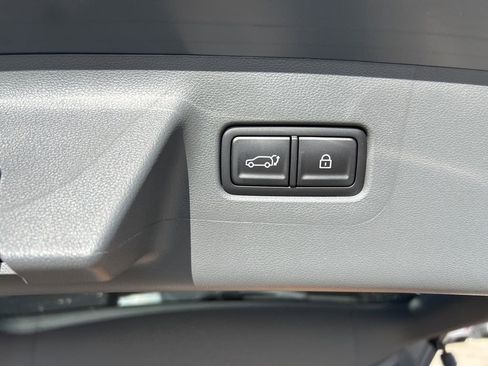 New 2026 Hyundai Santa Fe SE image 28