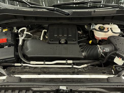 Used 2024 Chevrolet Silverado 1500 Custom w/ LPO, Dark Essentials Package AWD/4WD image 16