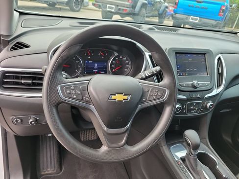 Used 2022 Chevrolet Equinox LT FWD image 23