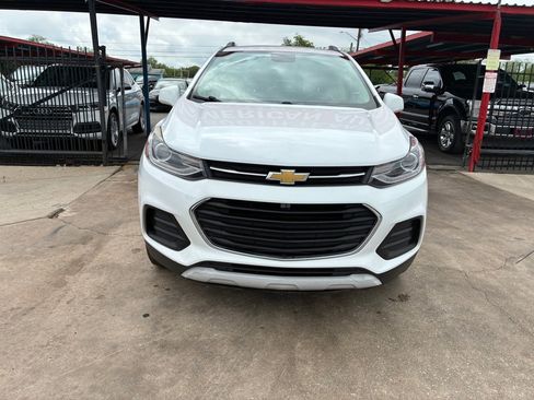 Used 2019 Chevrolet Trax LT w/ LT Convenience Package AWD/4WD image 7