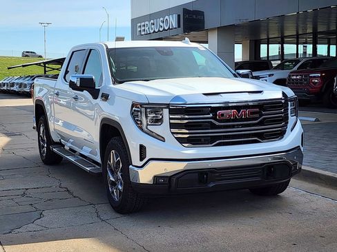 New 2026 GMC Sierra 1500 SLT w/ SLT Premium Plus Package AWD/4WD image 2