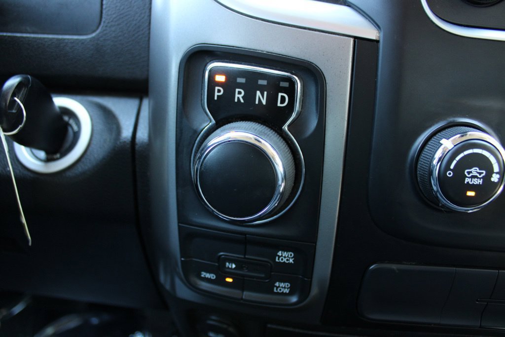 Used 2022 RAM 1500 Classic SLT AWD/4WD image 14