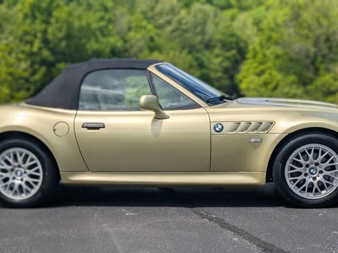 Used 2001 BMW Z3 2.5i RWD image 4