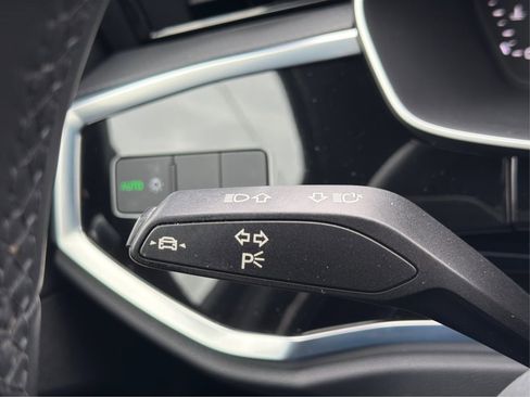 Used 2021 Audi Q3 2.0T Premium w/ Convenience Package image 16