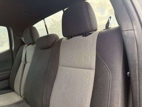 Used 2021 Toyota Tacoma TRD Off-Road image 18