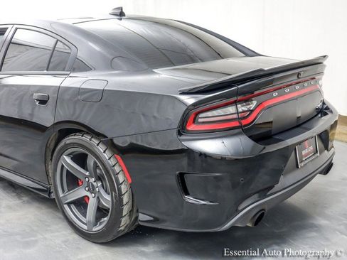 Used 2018 Dodge Charger SRT Hellcat w/ Harman/Kardon Audio Group image 9