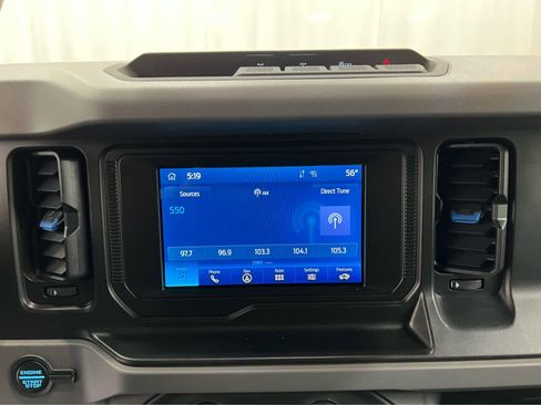 Used 2023 Ford Bronco Black Diamond image 27