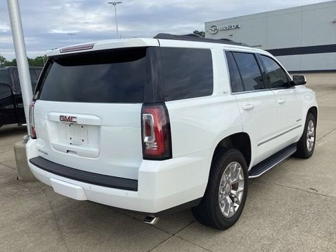Used 2019 GMC Yukon SLT w/ Premium Edition AWD/4WD image 12