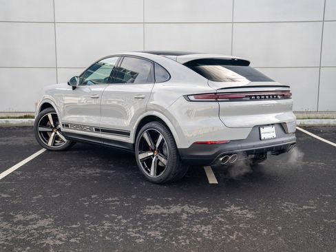 New 2026 Porsche Cayenne S AWD/4WD image 3