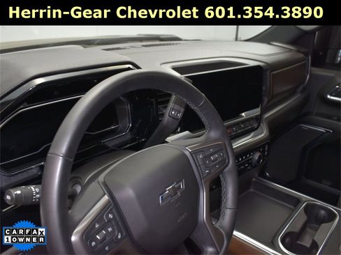 Used 2024 Chevrolet Silverado 2500 High Country w/ High Country Premium Package image 12