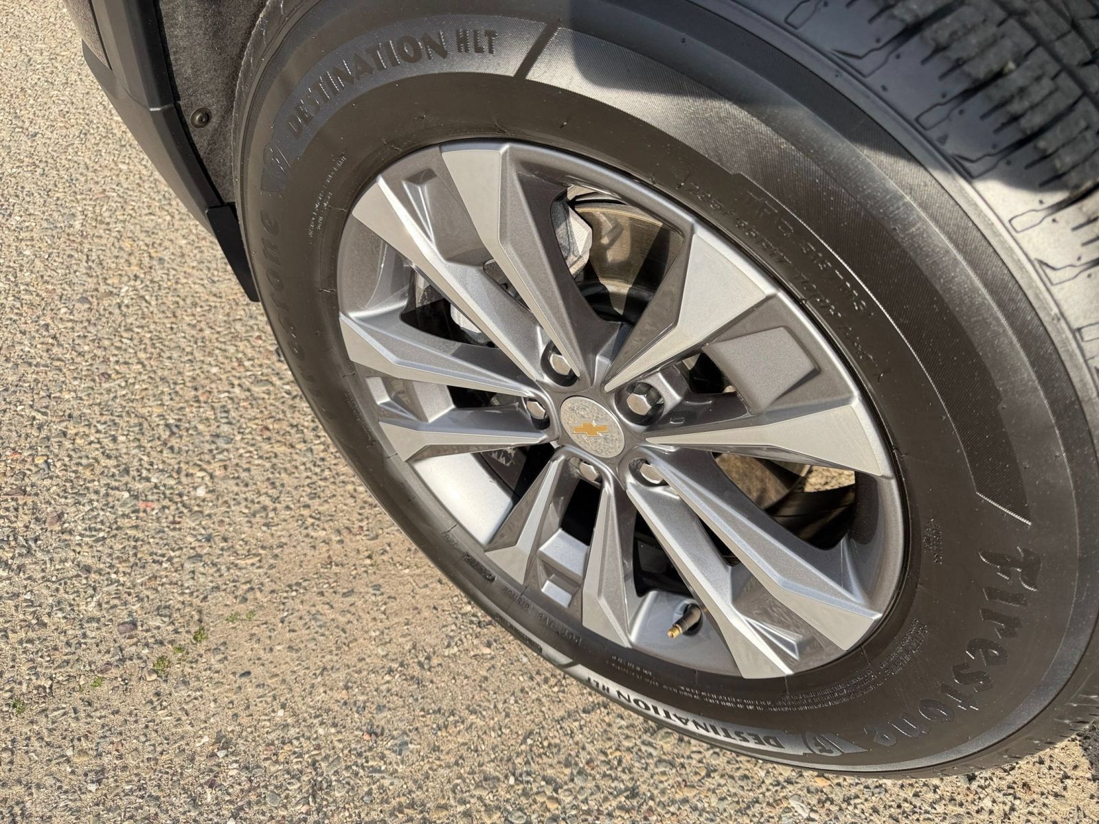 Used 2025 Chevrolet Equinox LT FWD image 30