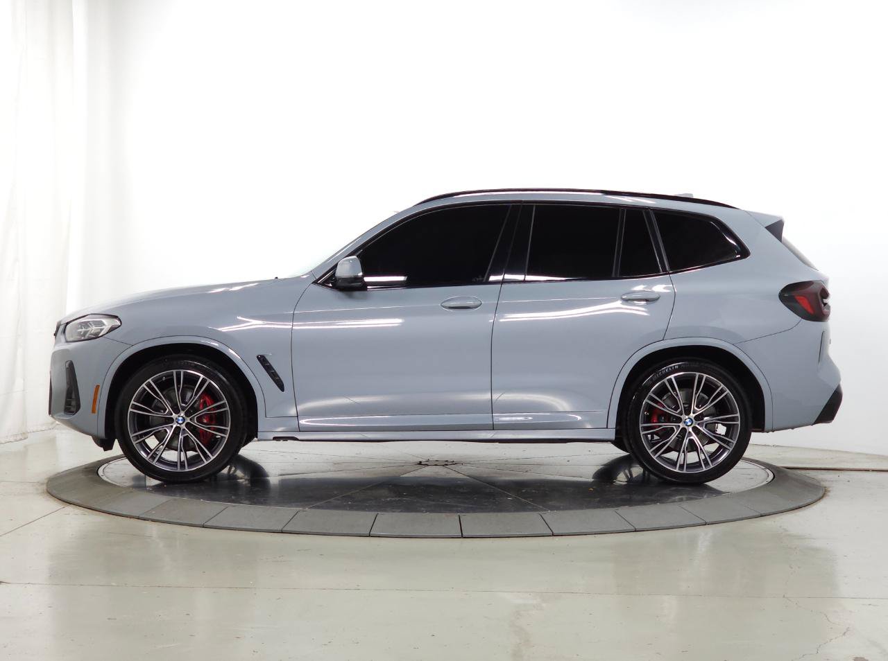 Used 2022 BMW X3 sDrive30i w/ M Sport Package 2 RWD image 4