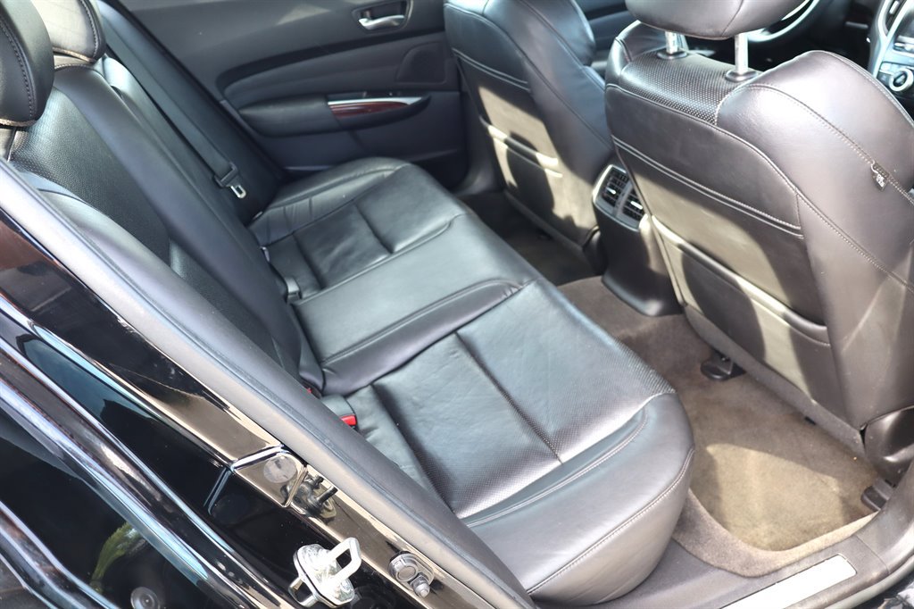 Used 2015 Acura TLX w/ Technology Package FWD image 19