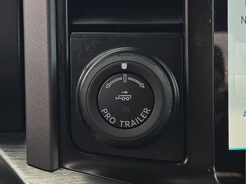 Used 2023 Ford F150 Lariat w/ Equipment Group 502A High AWD/4WD image 14