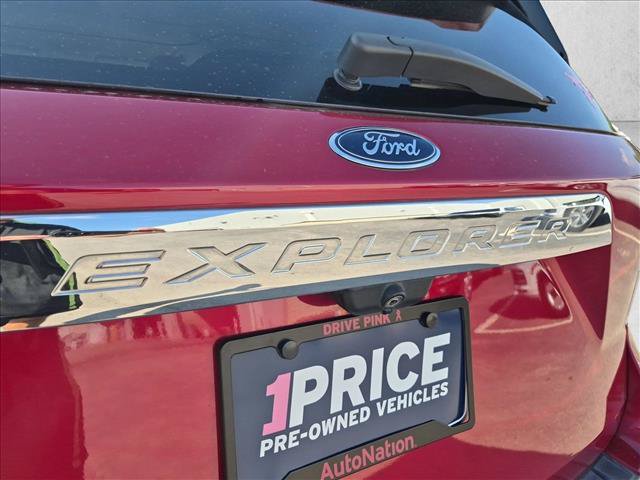 Used 2022 Ford Explorer XLT RWD image 13