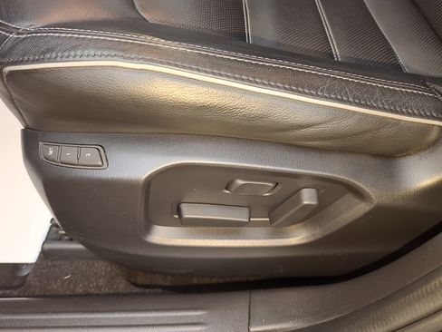 Certified 2025 MAZDA CX-5 AWD 2.5 S w/ Preferred Package image 13