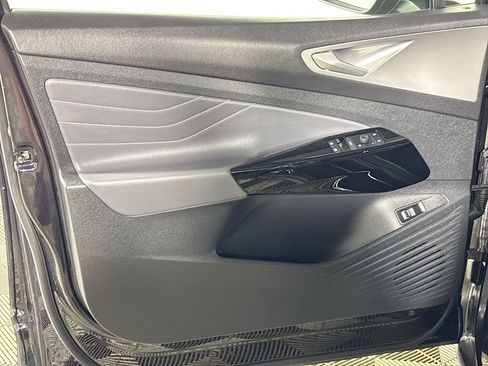 Used 2023 Volkswagen ID.4 Pro S image 11