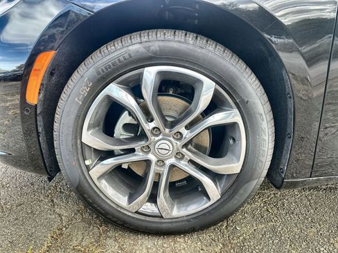 New 2026 Chrysler Pacifica Pinnacle w/ Trailer Tow Group image 12