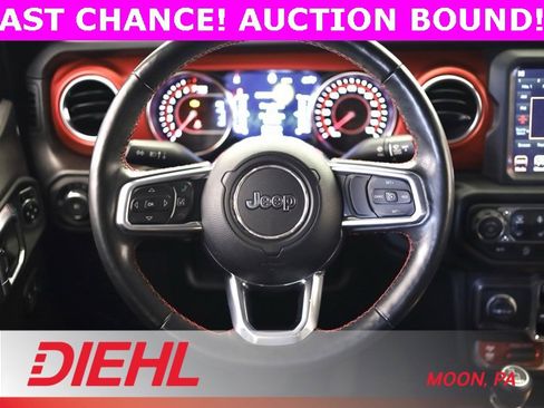 Used 2022 Jeep Wrangler Unlimited Rubicon w/ LED Lighting Group image 13