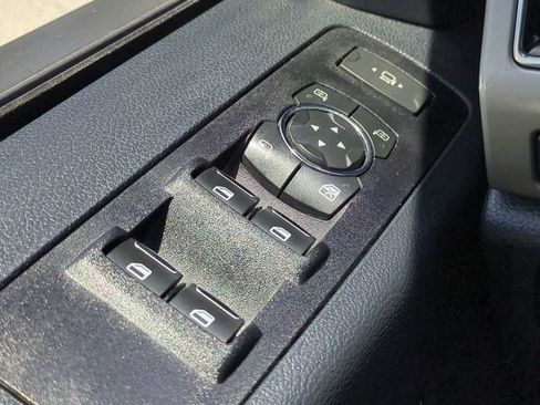 Used 2022 Ford F250 Lariat w/ Lariat Ultimate Package AWD/4WD image 24